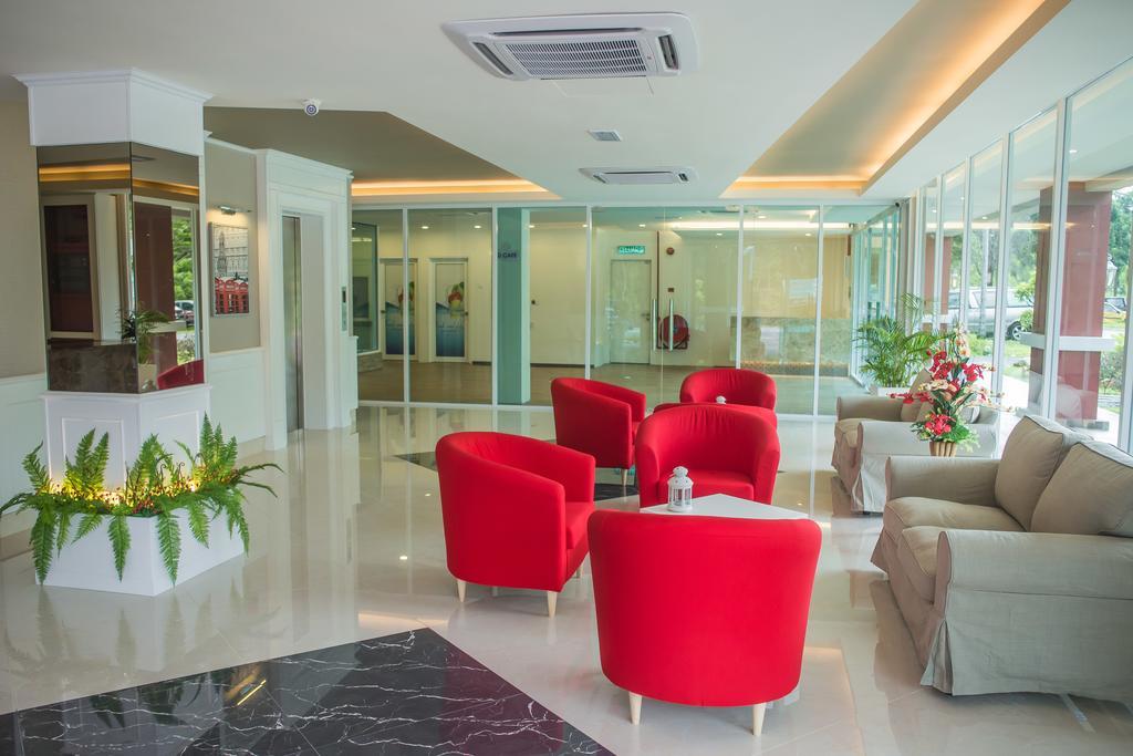 Qlassic Hotel Σεπάνγκ Εξωτερικό φωτογραφία