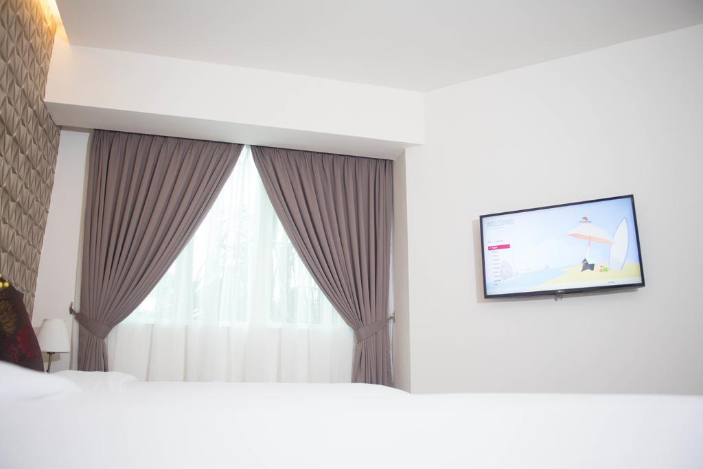 Qlassic Hotel Σεπάνγκ Εξωτερικό φωτογραφία